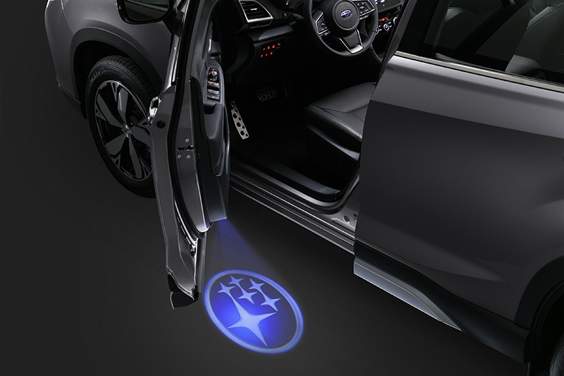 Iekāpšanas apgaismojums, Subaru logotips